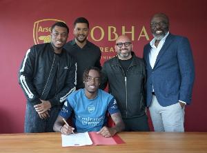 开云体育入口-两亿齐飞切尔西卖人揽1.06亿+世俱杯赚1亿，还有多名悍将待售