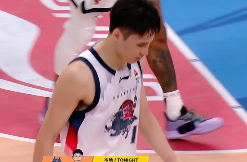 开云官网-补强遇罚单：山东男篮第四外援到位难破局，鲍威尔转正悬而未决！